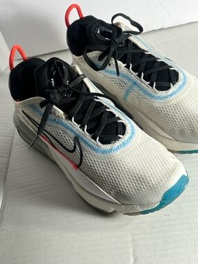 Nike air max 2090 pure size 6 youth good condition